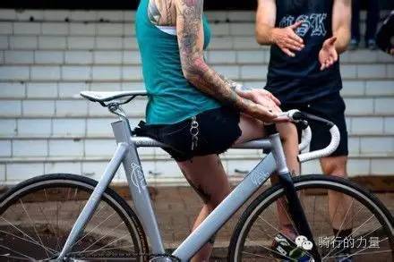 自行车纹身有多美？看完我也想纹一个