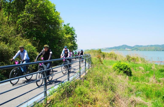 中国铁人三项联赛擦亮东钱湖“体育旅游”金名片