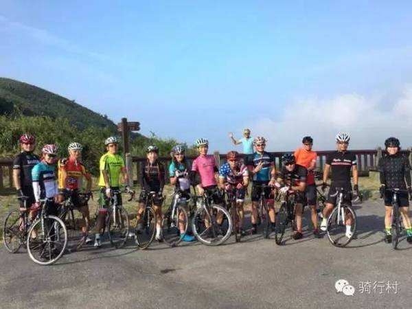 她从人民教师转身骑行  踏上人生急转弯
