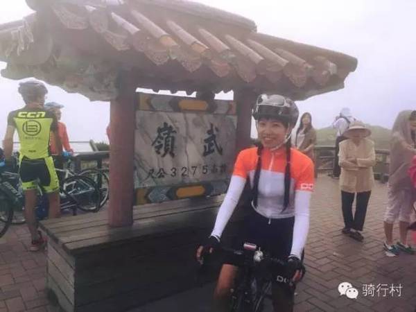 她从人民教师转身骑行  踏上人生急转弯