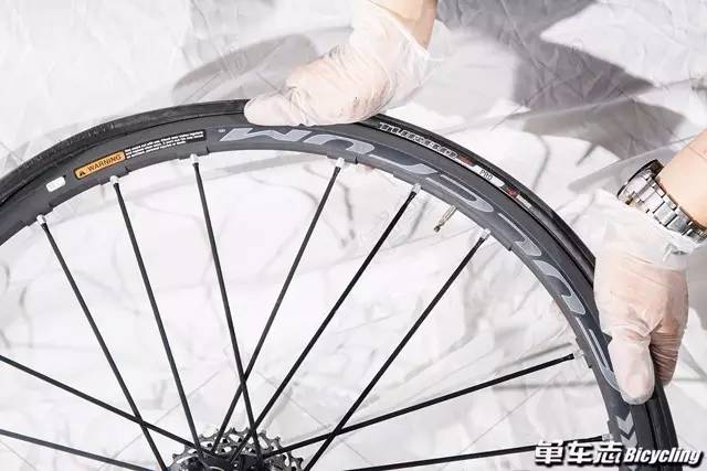 必看！让菜鸟快速学会公路车换胎补胎的方法