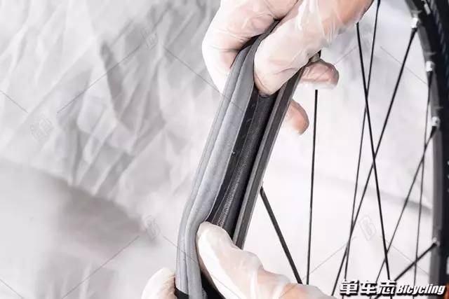 必看！让菜鸟快速学会公路车换胎补胎的方法