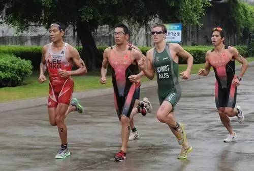 铁三中游泳占比虽少却是关键