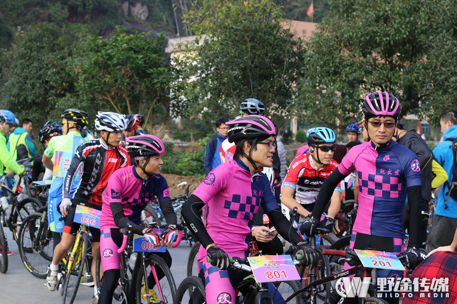第三届中国·宁德自行车爬坡赛：“坡神” 胡甜甜斩获冠军