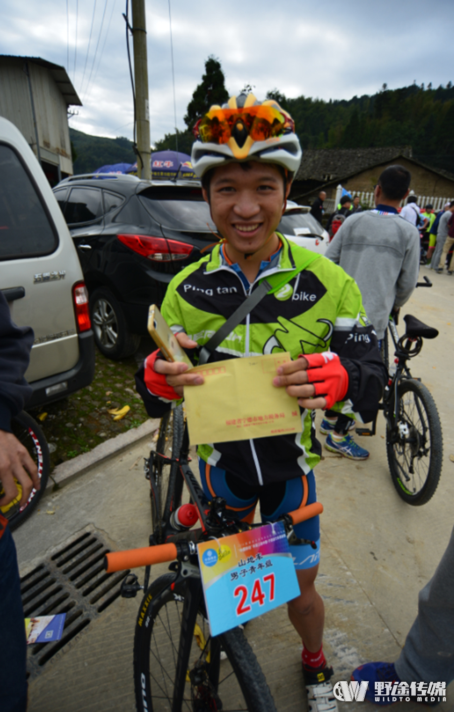 第三届中国·宁德自行车爬坡赛：“坡神” 胡甜甜斩获冠军