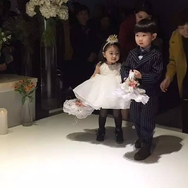 有个陪骑车陪你玩的哥哥，真好