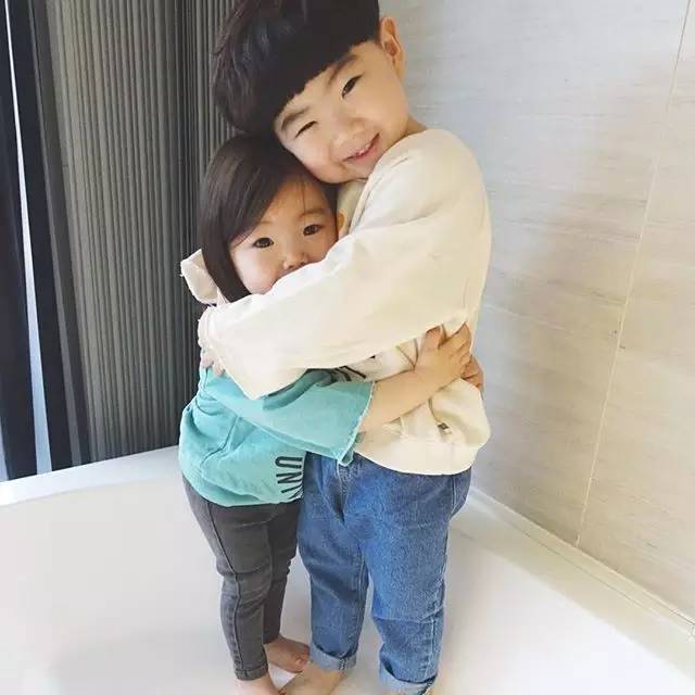 有个陪骑车陪你玩的哥哥，真好