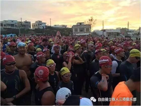 从百公斤到八块腹肌，腰间盘突出的他练成铁三自由骑士