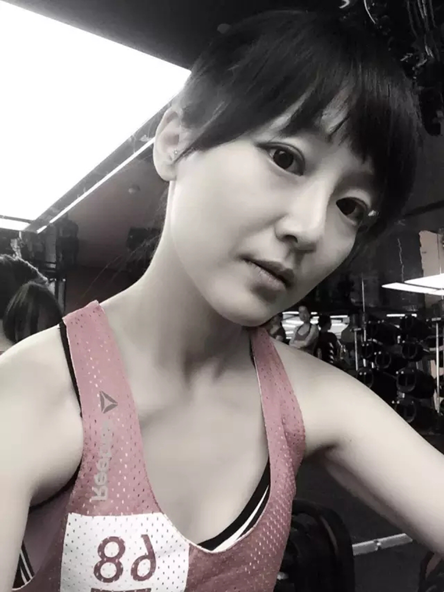 励志！漂亮单亲妈妈 用铁三和跑步战胜了抑郁症