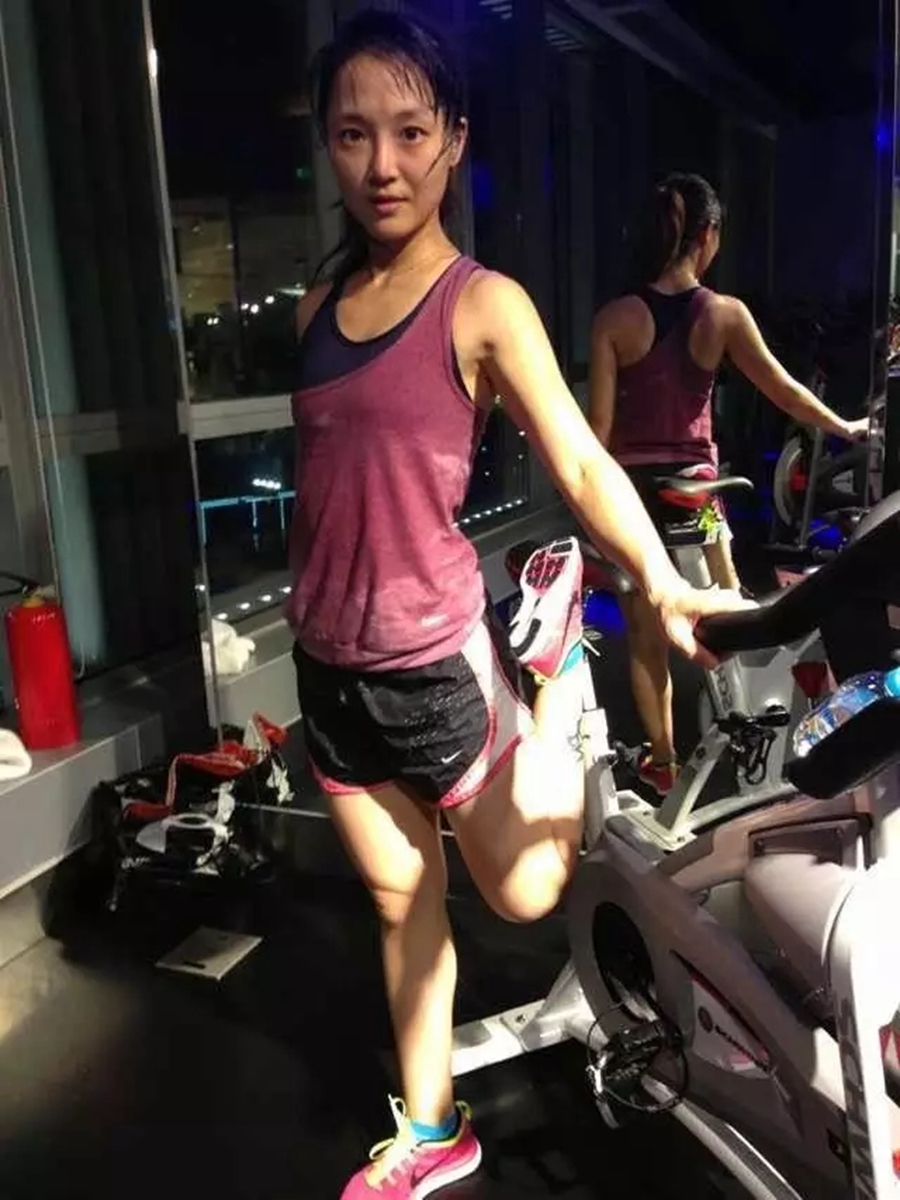 励志！漂亮单亲妈妈 用铁三和跑步战胜了抑郁症