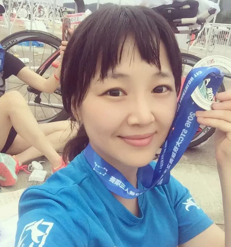 励志！漂亮单亲妈妈 用铁三和跑步战胜了抑郁症