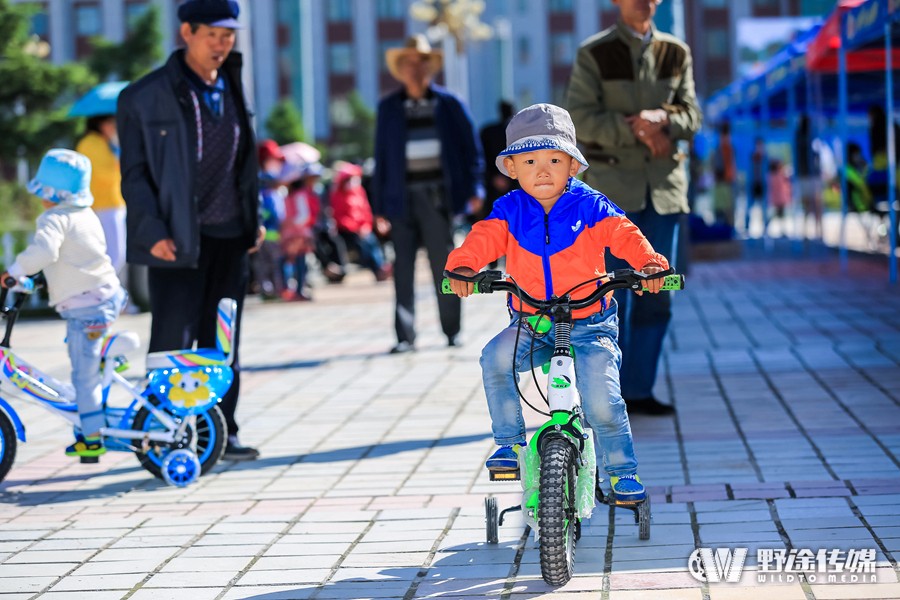 環(huán)青海湖自行車(chē)聯(lián)賽總決賽完美收官