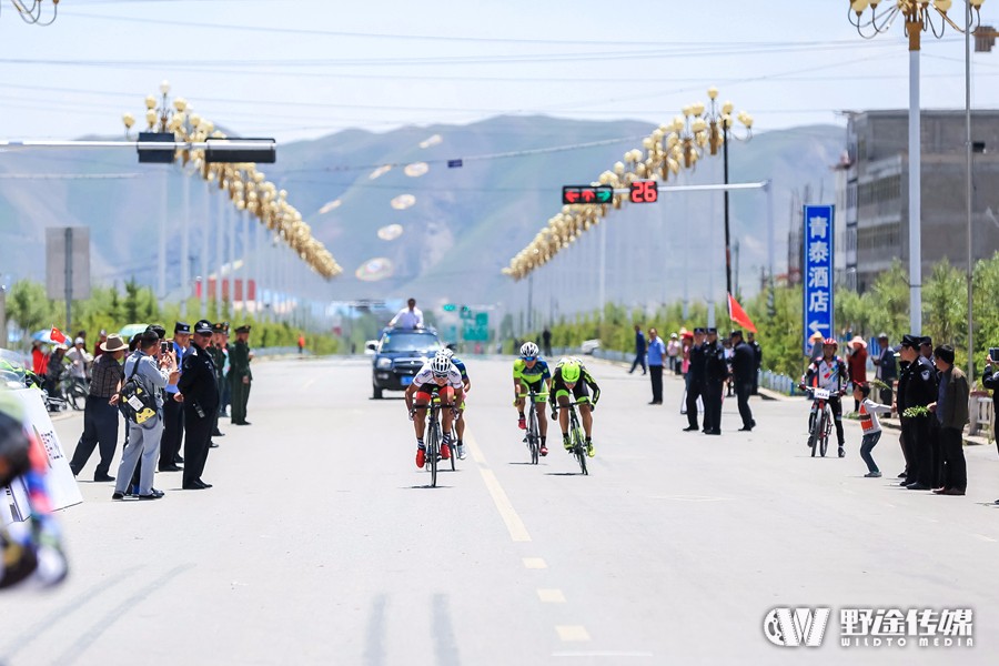 環(huán)青海湖自行車(chē)聯(lián)賽總決賽完美收官
