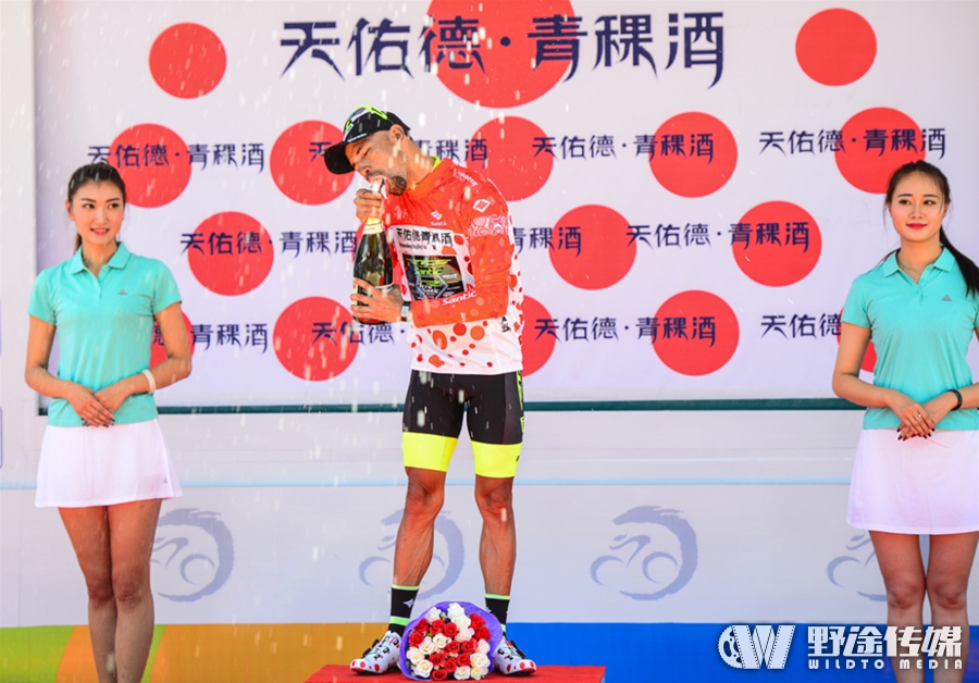 森地客旋转扣锁鞋，纵横驰骋环湖赛