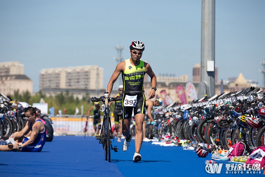 2016大庆铁三赛：铁人故乡赛铁三 铁人致敬铁人