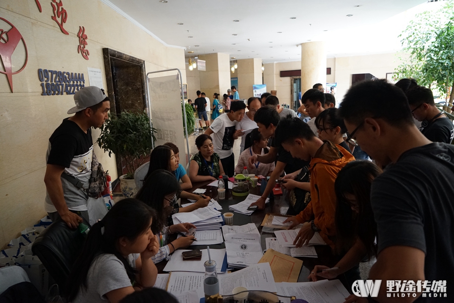 2016环青海湖大学生自行车赛蓬勃青春  绽放光彩