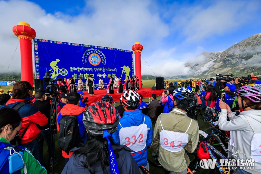 2016西藏然乌赛 海拔4000米的较量  魏魁李雪强双赢