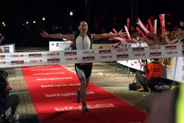 68岁的他完成了7次大铁  曾经却因身患糖尿病卧床不起