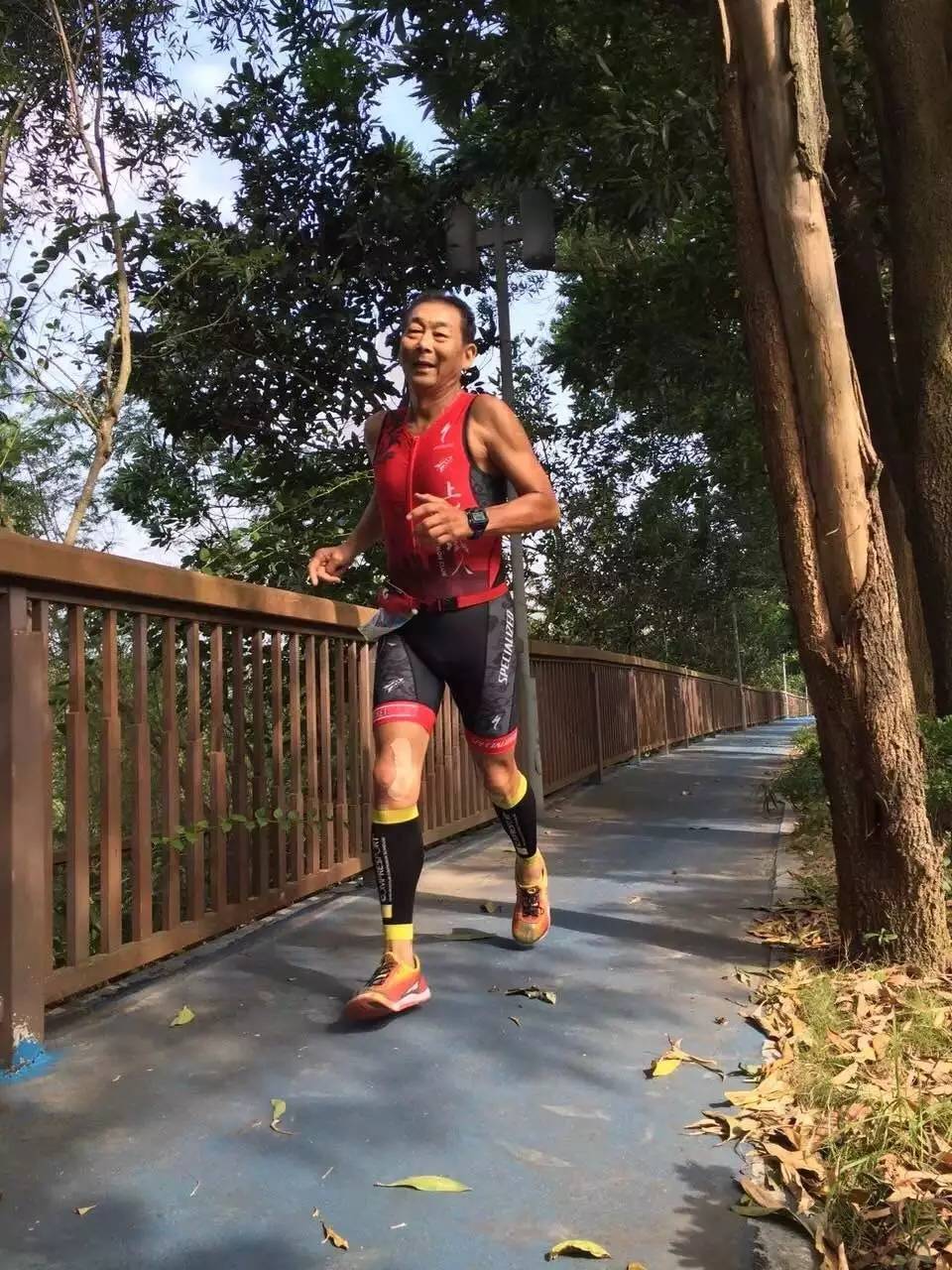 68岁的他完成了7次大铁  曾经却因身患糖尿病卧床不起