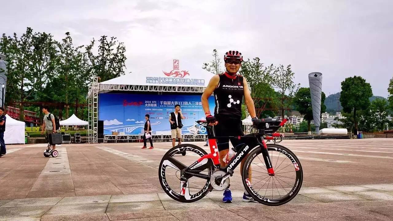 68岁的他完成了7次大铁  曾经却因身患糖尿病卧床不起