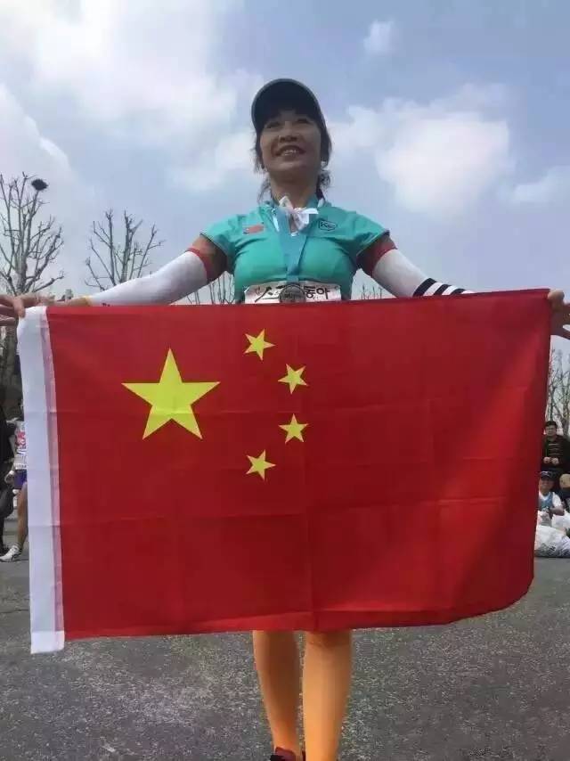 57岁加冕东戴河铁三赛“全程王”  挑战人生  她在不断进步