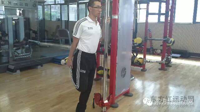 铁人三项｜ 图解如何进行骑行后的肌肉放松拉伸