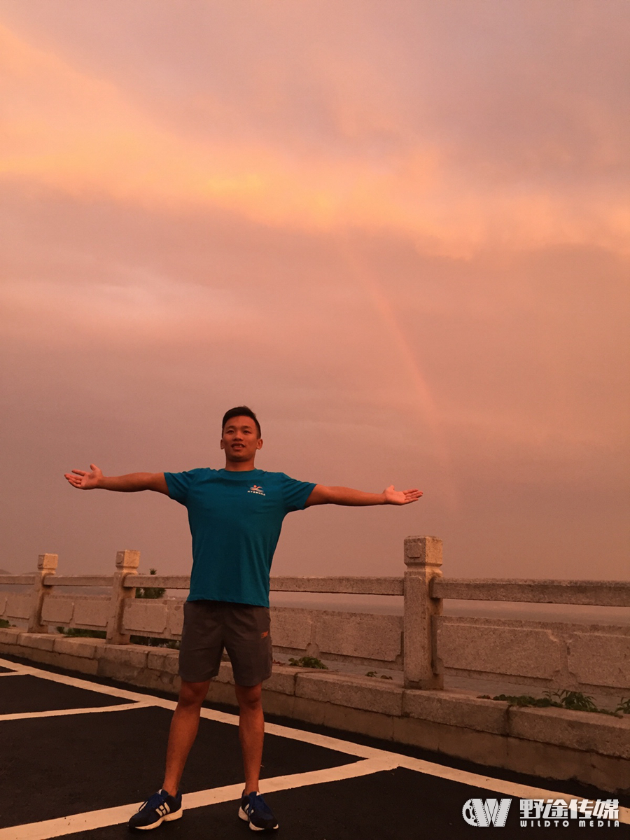 厦门铁人阿晶威海打铁：他在绝望坡战胜了绝望