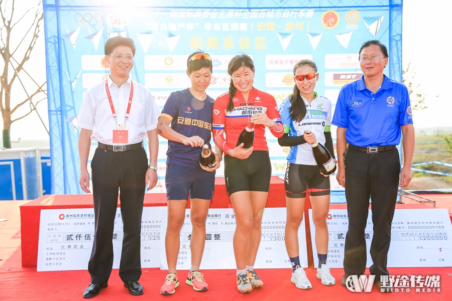 第二十一届全国百城市自行车赛华东区预赛 高手习惯性单飞