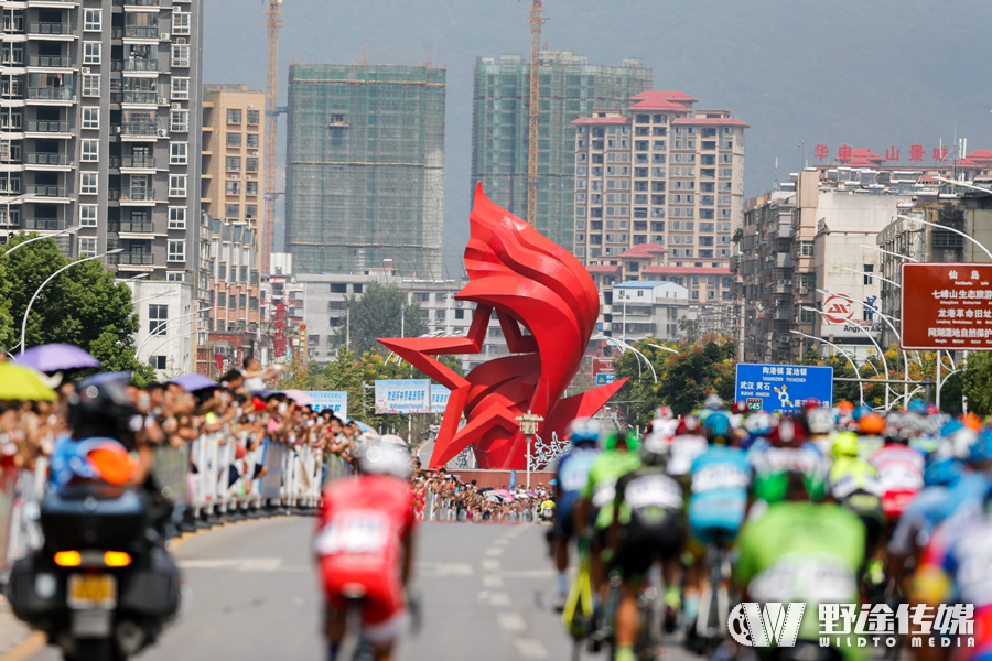 环中国 Ⅱ｜第一赛段 本法托再夺冠 马里尼收获黄蓝两衫