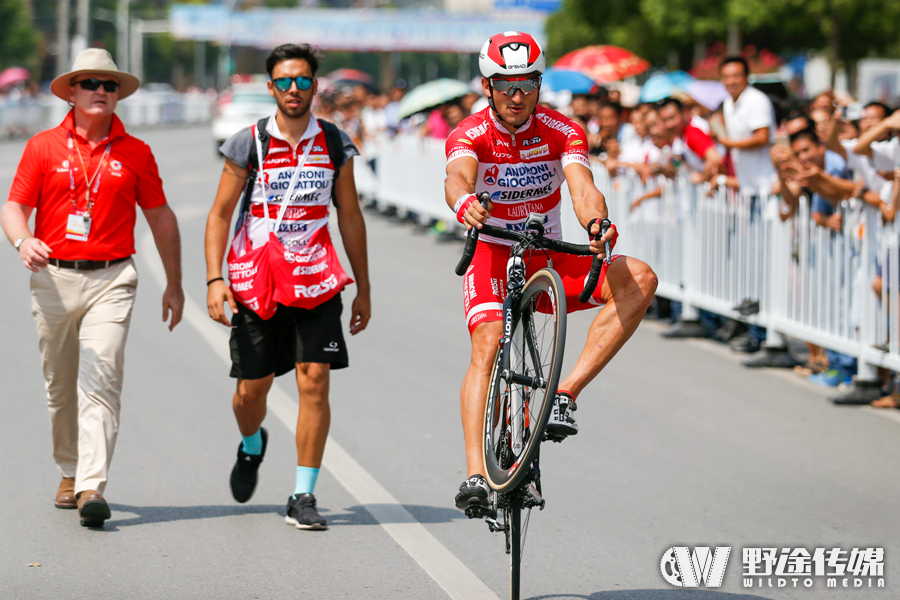 环中国 Ⅱ｜第一赛段 本法托再夺冠 马里尼收获黄蓝两衫