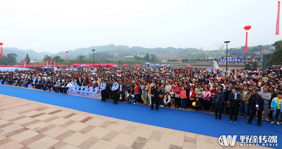 �հ�����ɽ�س�����ɽ��ʢ�� ��ΰ����  �γ�嶥