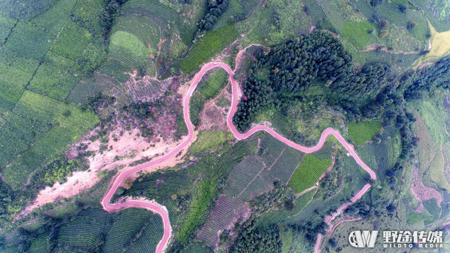 �հ�����ɽ�س�����ɽ��ʢ�� ��ΰ����  �γ�嶥