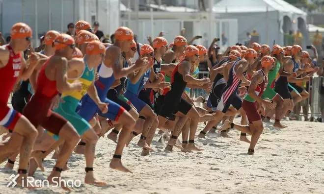 英国布朗利铁三兄弟的相爱相杀：输给他我已经习惯了