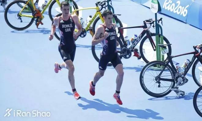 英国布朗利铁三兄弟的相爱相杀：输给他我已经习惯了