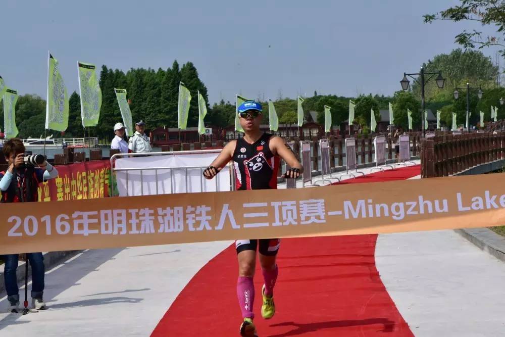 打铁三年他首次站上领奖台  之后又将挑战大铁
