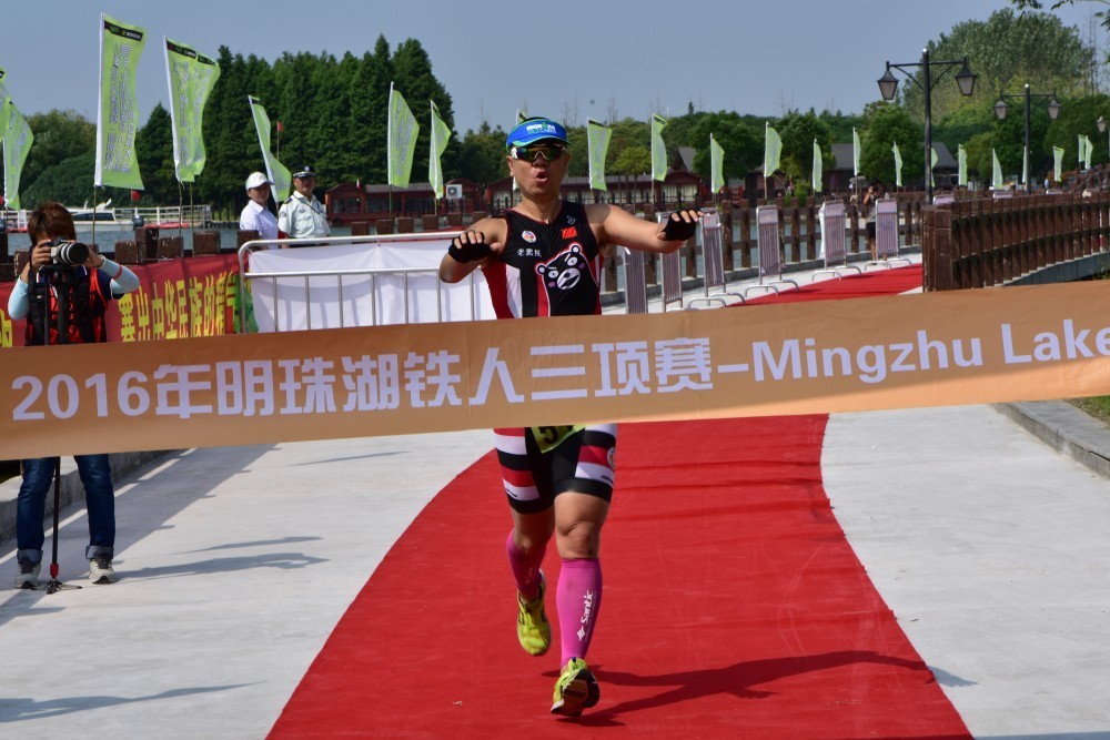 打铁三年他首次站上领奖台  之后又将挑战大铁