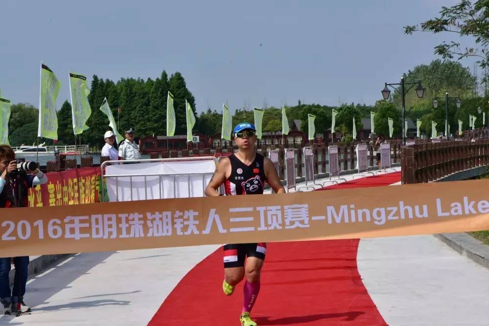 打铁三年他首次站上领奖台  之后又将挑战大铁
