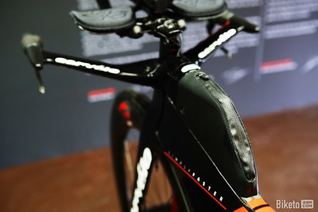 全新铁人三项自行车Cervelo P5X  在夏威夷科纳KONA小镇发布