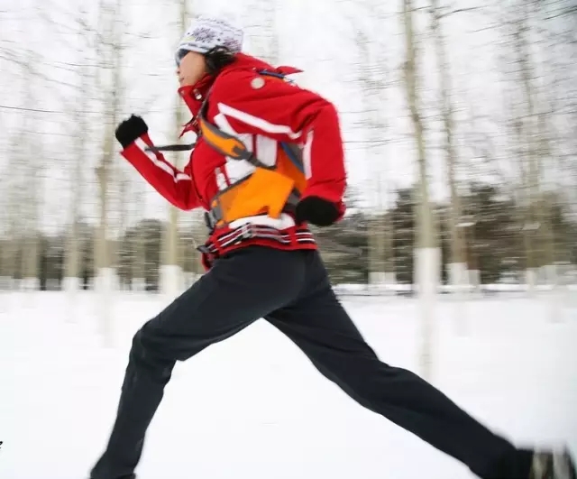 跑前必要准备  告诉你冬季如何舒舒服服的跑