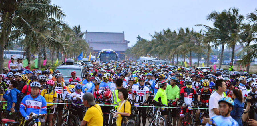 環(huán)島賽｜“萬(wàn)千騎友游澄邁”環(huán)島賽助推自行車旅游持續(xù)升溫