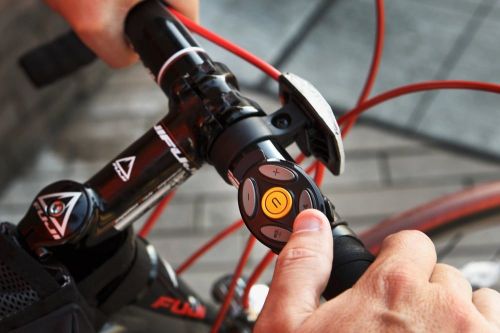 Linx智能自行车头盔：语音通话、听音乐让你方便进行