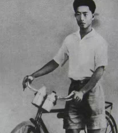 还记得他吗？骑车徒步环球第一人潘德明