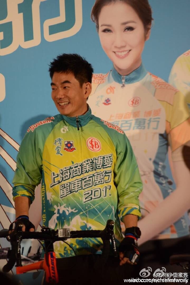 今日不宜骑行？任贤齐达喀尔拉力赛撞树受伤