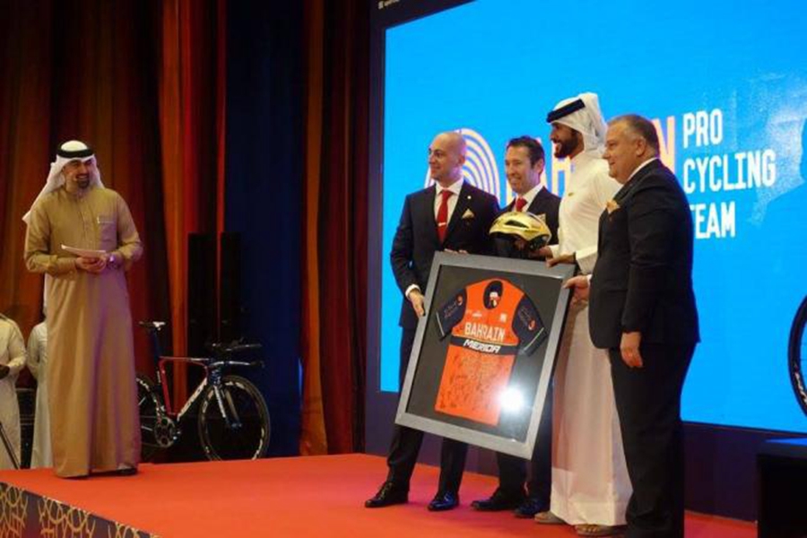 巴林皇宫有多壕？随巴林-美利达车队去看看