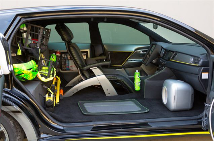 铁三训练、比赛专用车Niro  全自动驾驶让你没有动手的机会