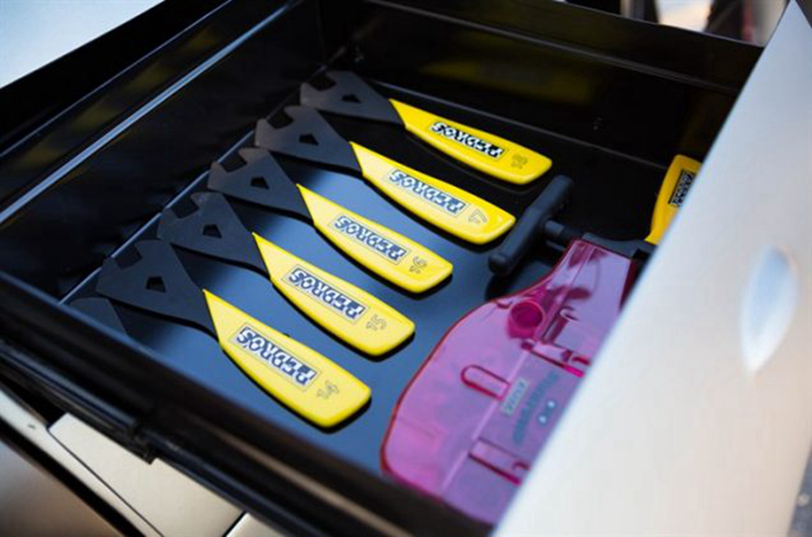 铁三训练、比赛专用车Niro  全自动驾驶让你没有动手的机会