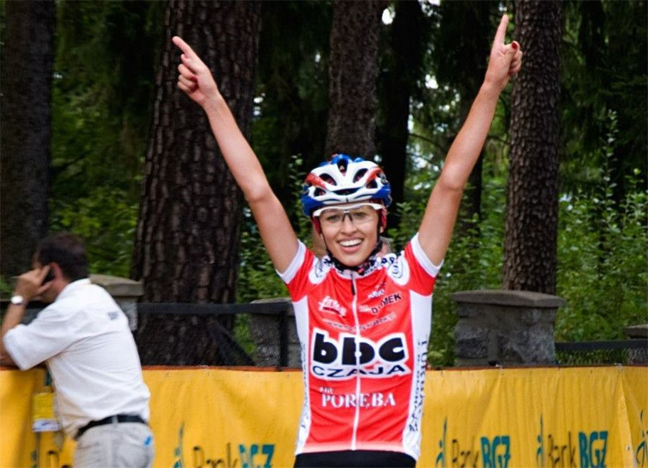 波兰历史上最成功的女车手，年仅22岁的涅薇雅多玛