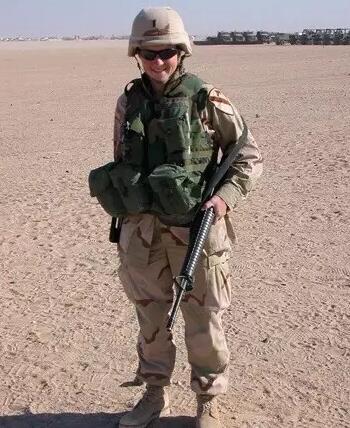 人物：从伊战伤兵变身残疾人铁三冠军