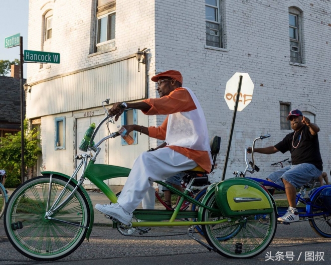 世界闻名的汽车城 如今自行车在这大受欢迎