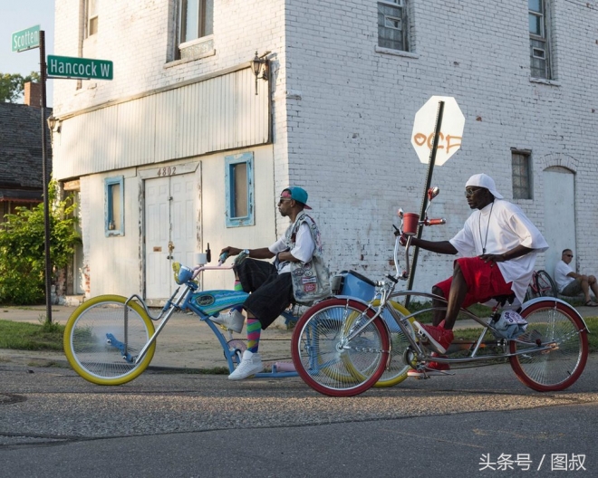 世界闻名的汽车城 如今自行车在这大受欢迎
